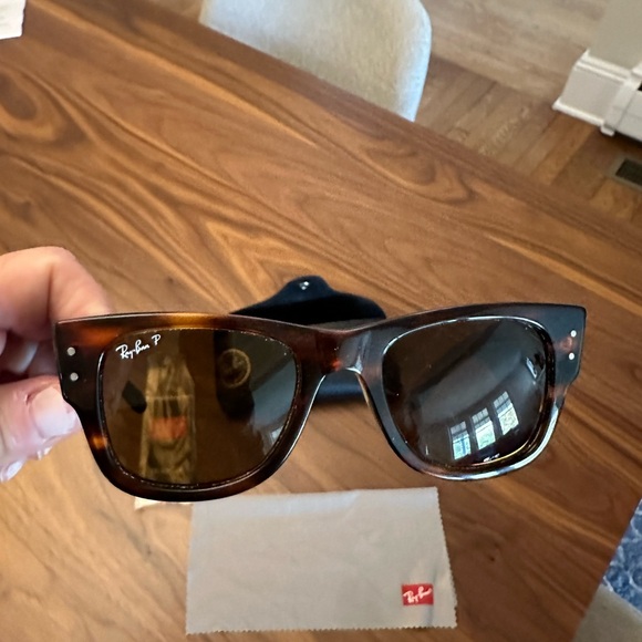 Brand new mega Wayfarer brown - Picture 5 of 5